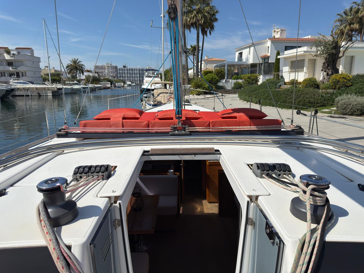 2016 Dufour 49 