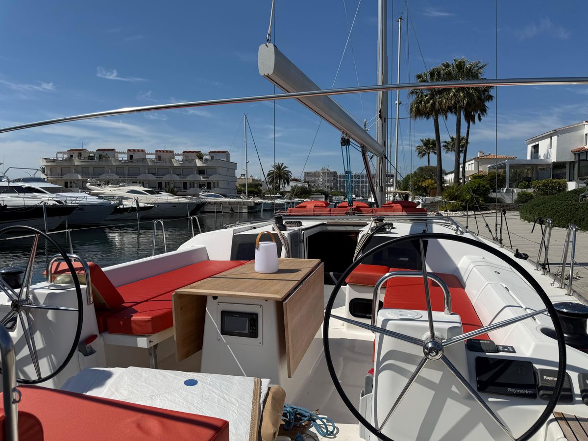 2016 Dufour 49 