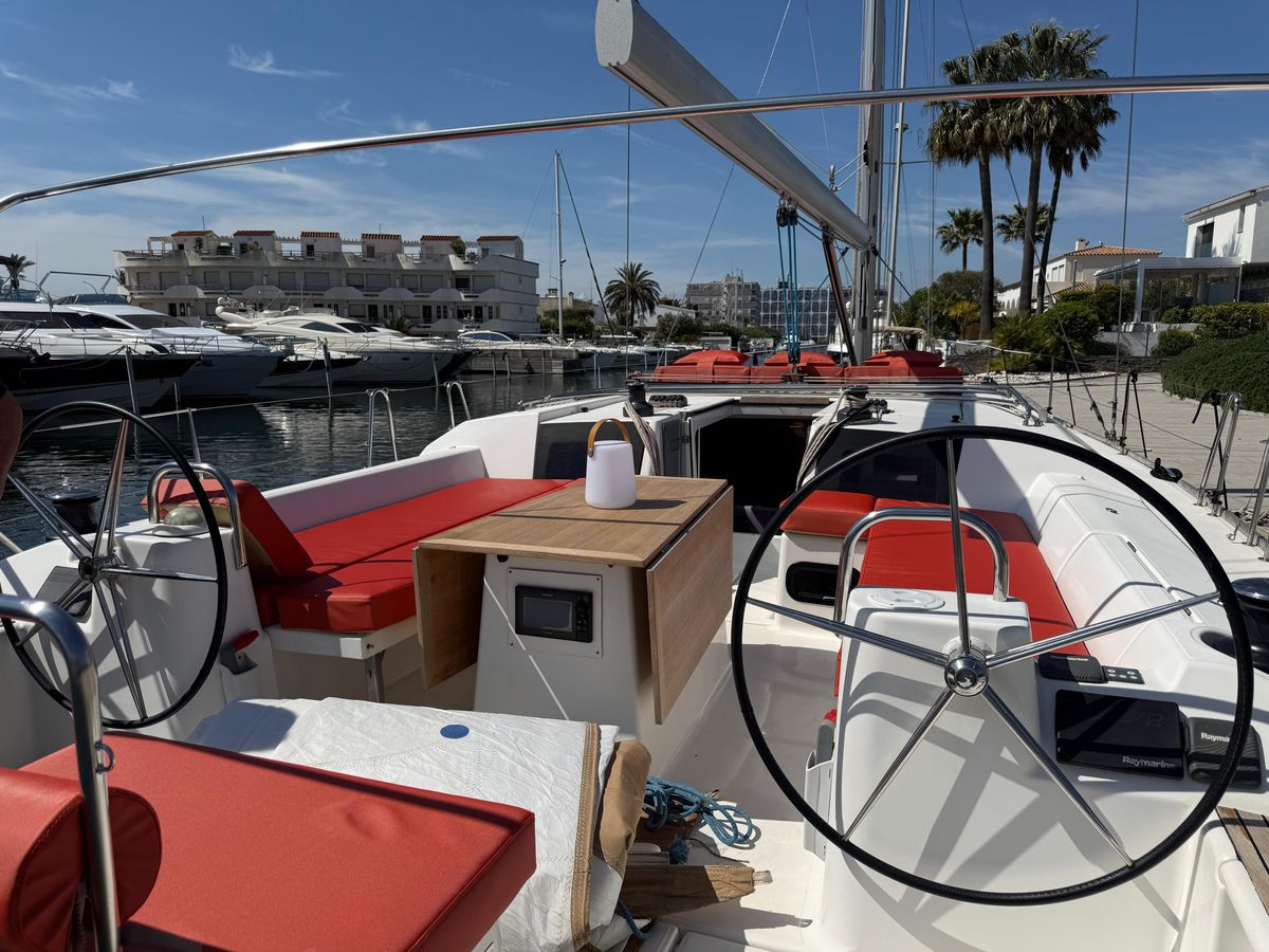 2016 Dufour 49 