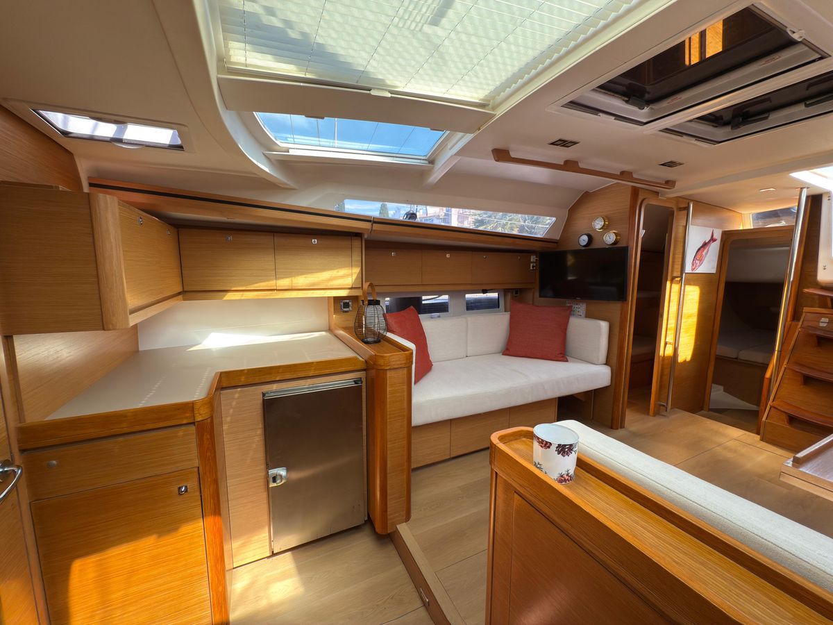 2016 Dufour 49 
