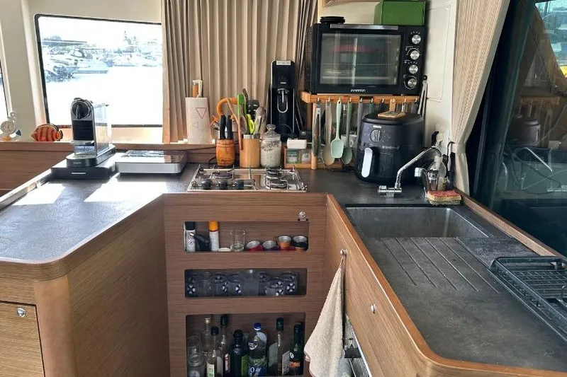 Picota Yacht Photos Pics Lagoon 42 - 2018