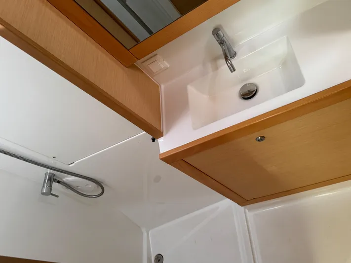 Common Blue Yacht Photos Pics 