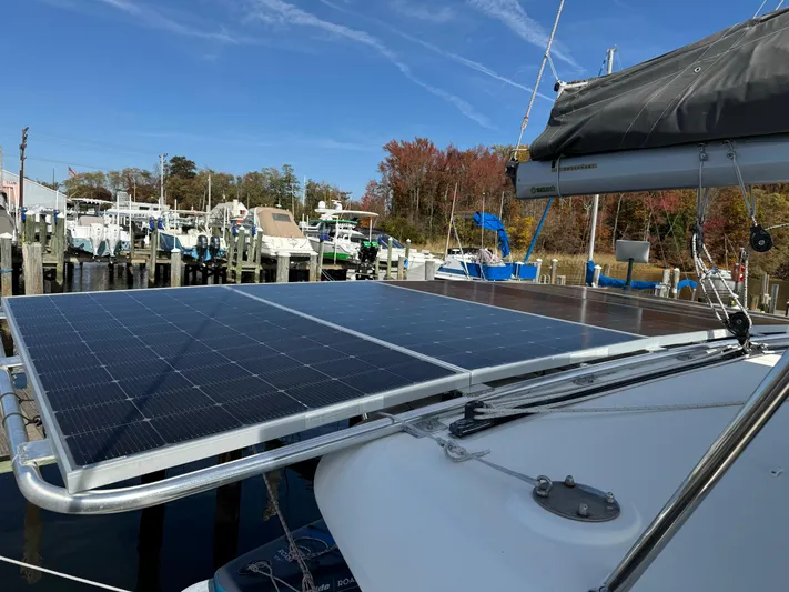 Common Blue Yacht Photos Pics 