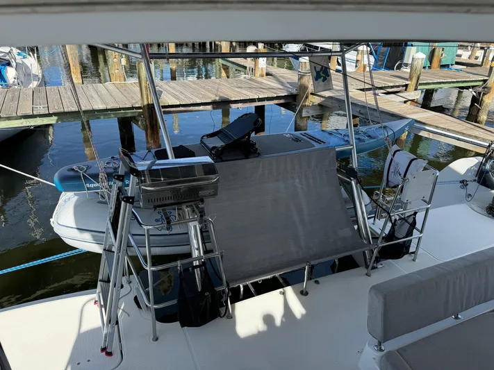 Common Blue Yacht Photos Pics 