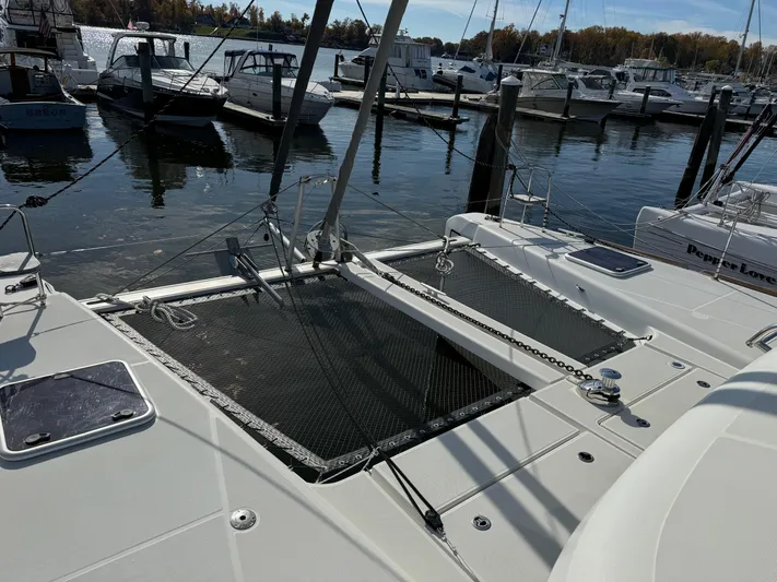 Common Blue Yacht Photos Pics 