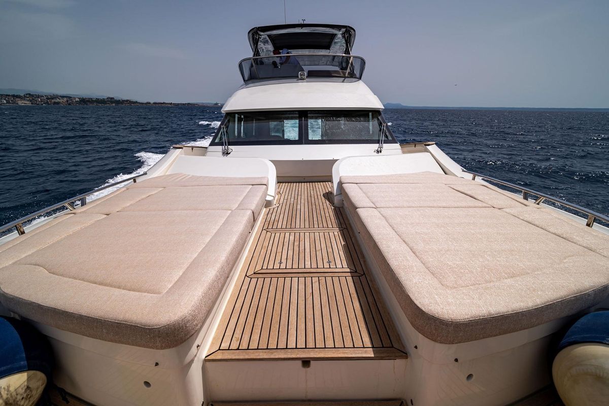 2019 Monte Carlo Yachts 65 