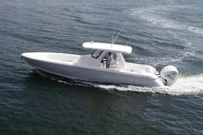 Intrepid 345 Nomad