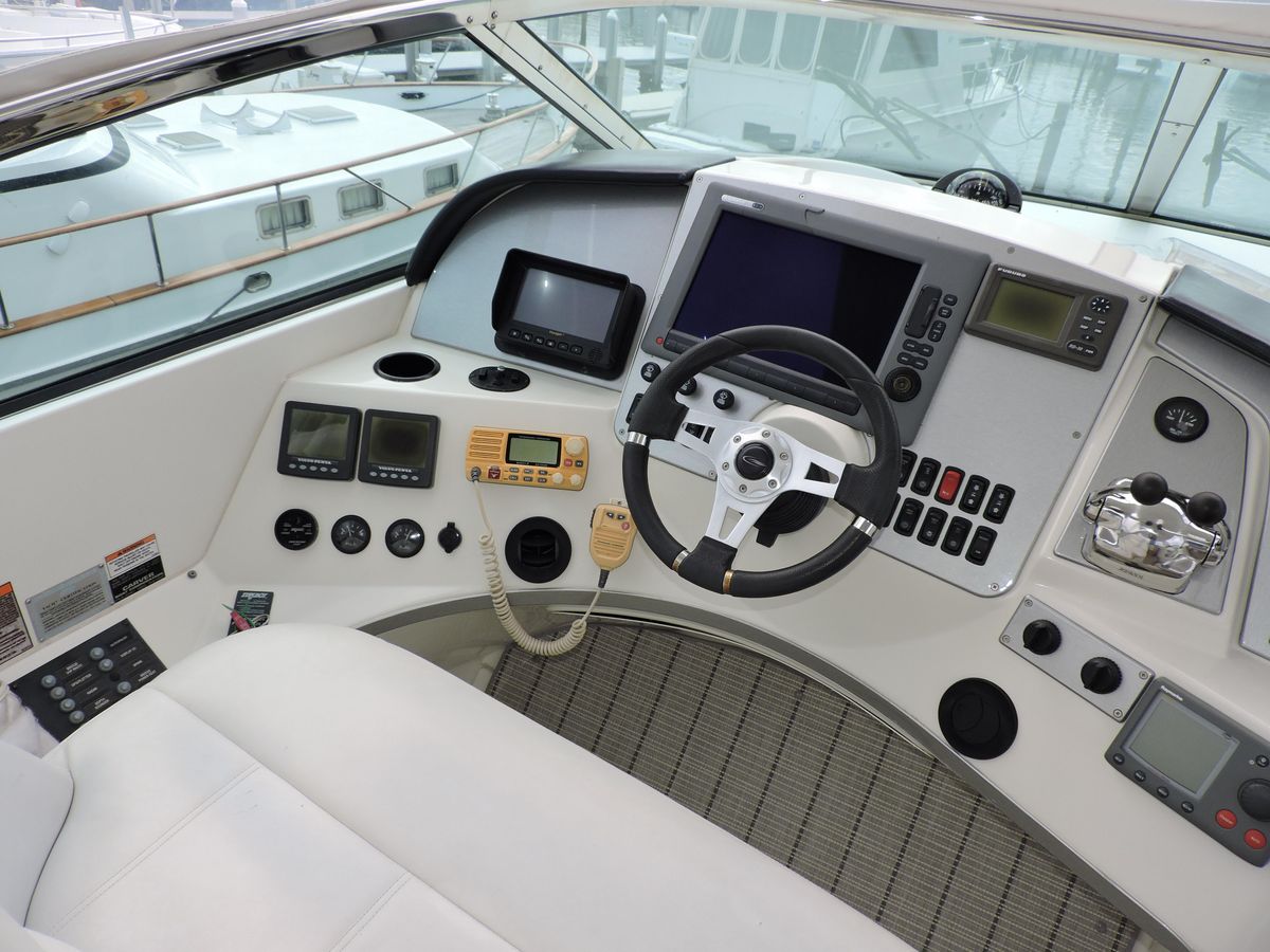 2010 Carver 56 