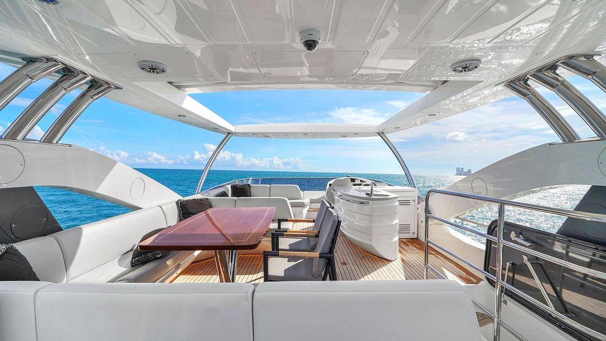 2015 Sunseeker 75 