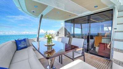 Yacht