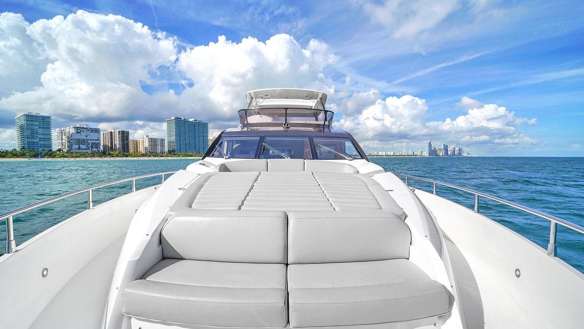 2015 Sunseeker 75 