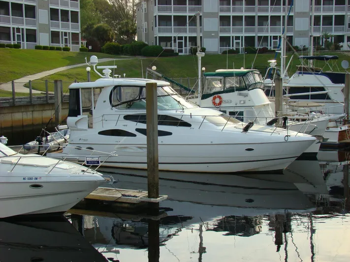 Cramitall Inn Yacht Photos Pics 