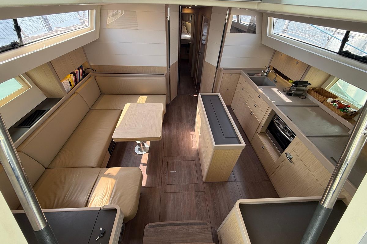 2018 Beneteau 52 
