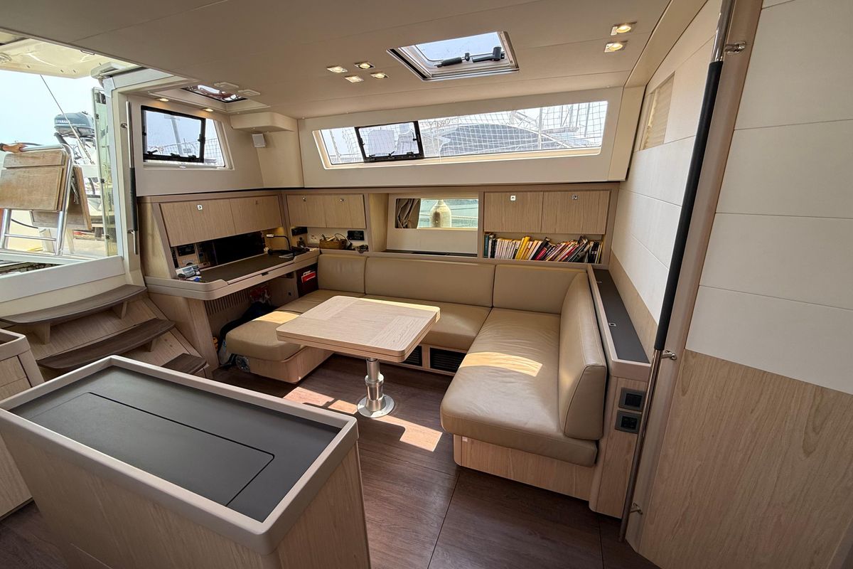 2018 Beneteau 52 