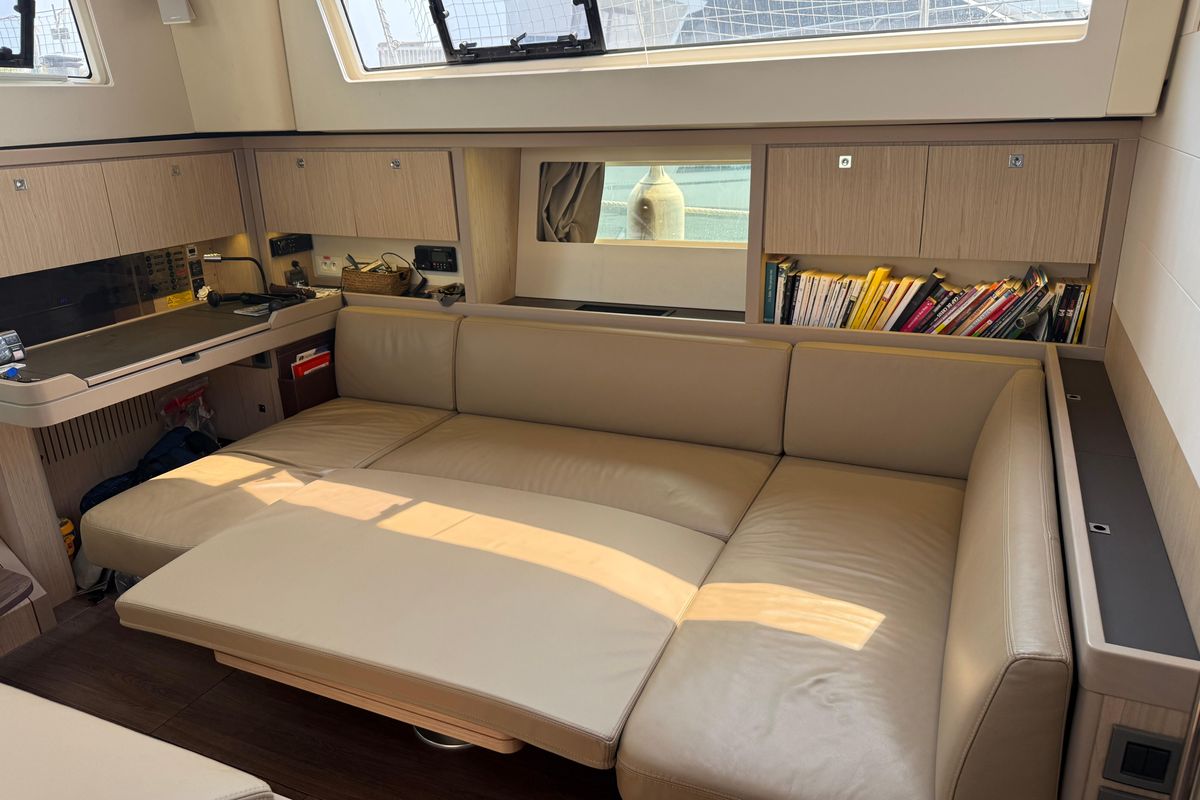2018 Beneteau 52 