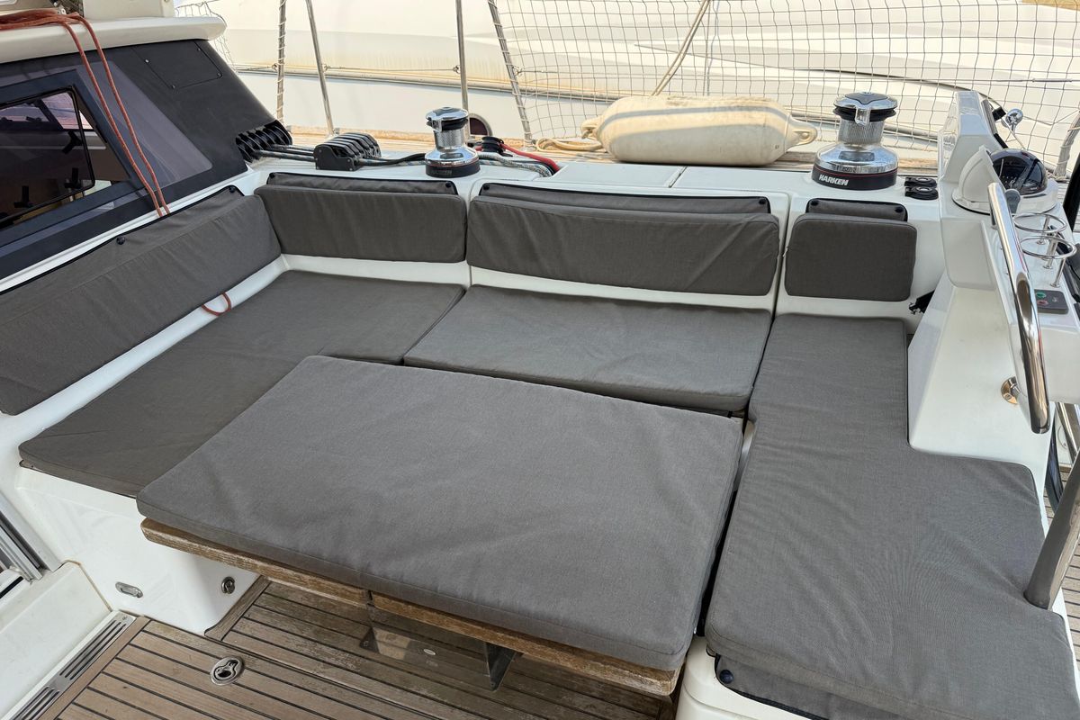 2018 Beneteau 52 