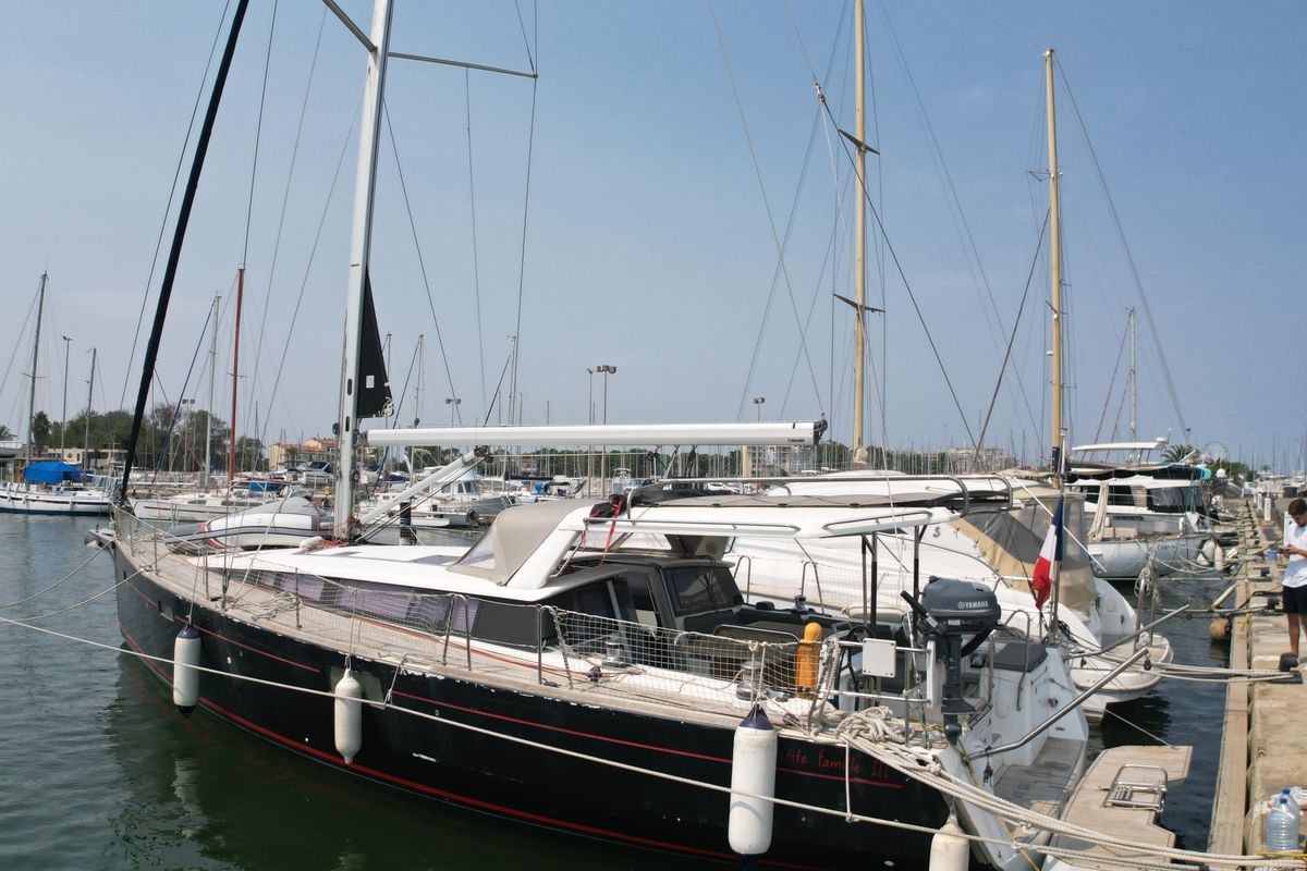 2018 Beneteau 52 