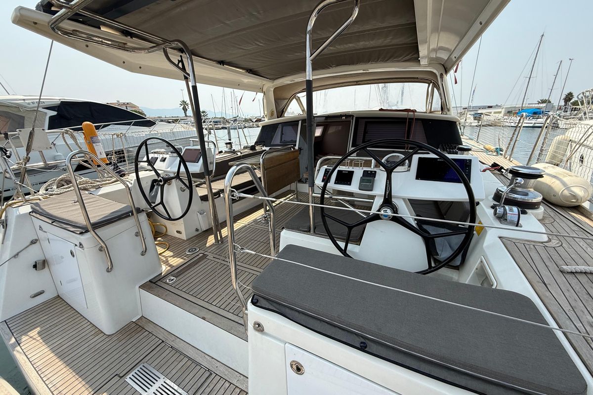 2018 Beneteau 52 