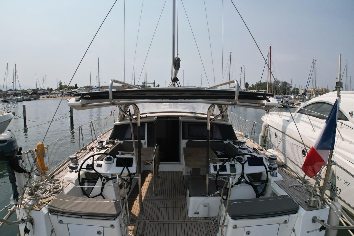 2018 Beneteau 52 