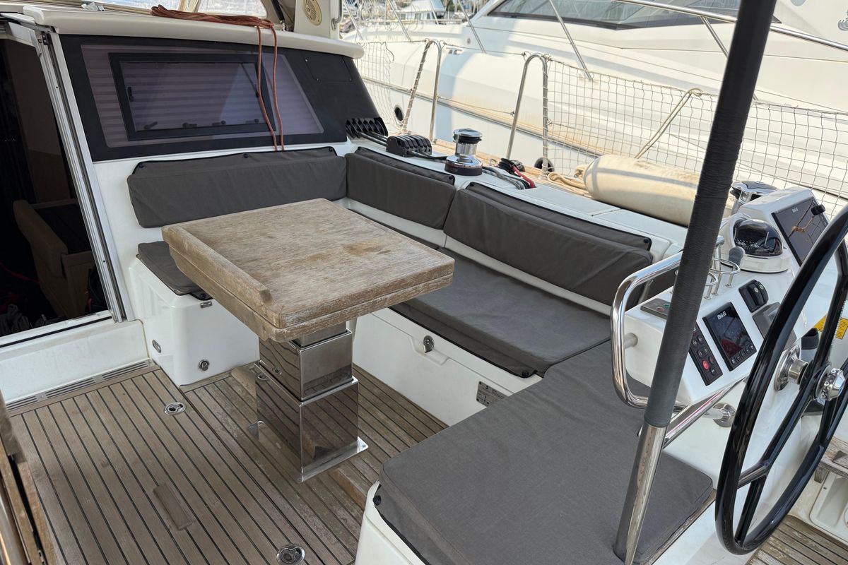 2018 Beneteau 52 