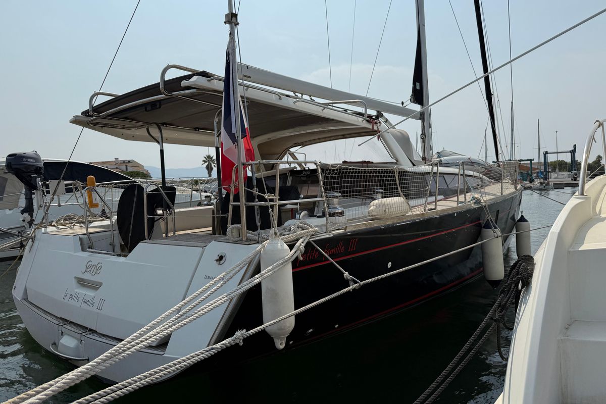 2018 Beneteau 52 
