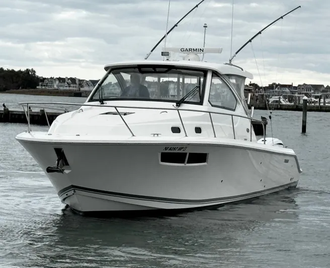 Prfect Tide Yacht Photos Pics 