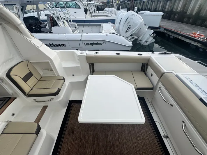 Prfect Tide Yacht Photos Pics 