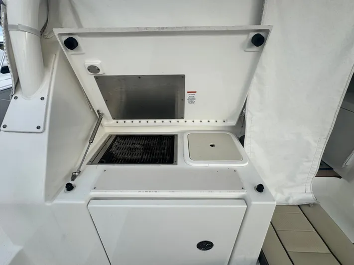 Prfect Tide Yacht Photos Pics 