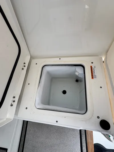 Prfect Tide Yacht Photos Pics 