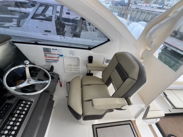 Prfect Tide Yacht Photos Pics 