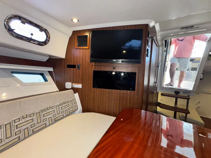 Prfect Tide Yacht Photos Pics 