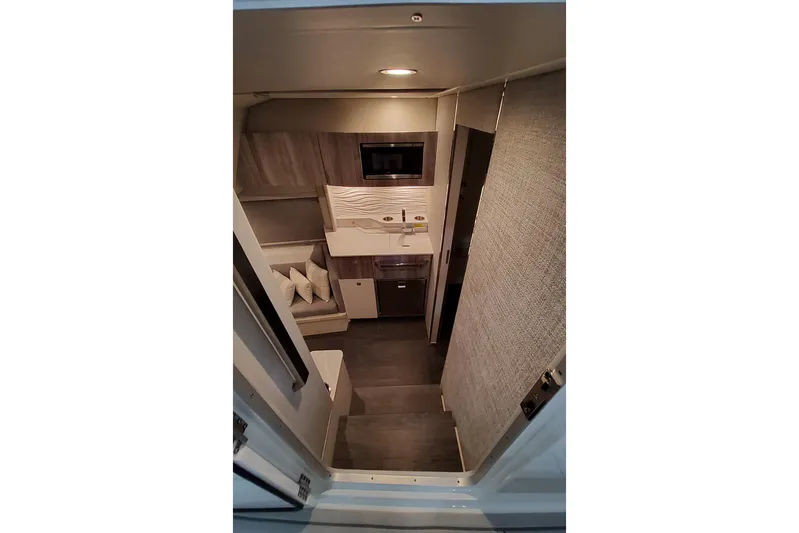  Yacht Photos Pics Interior of 2026 Formula 457 Center Console Fish boat, featuring modern design and amenities.