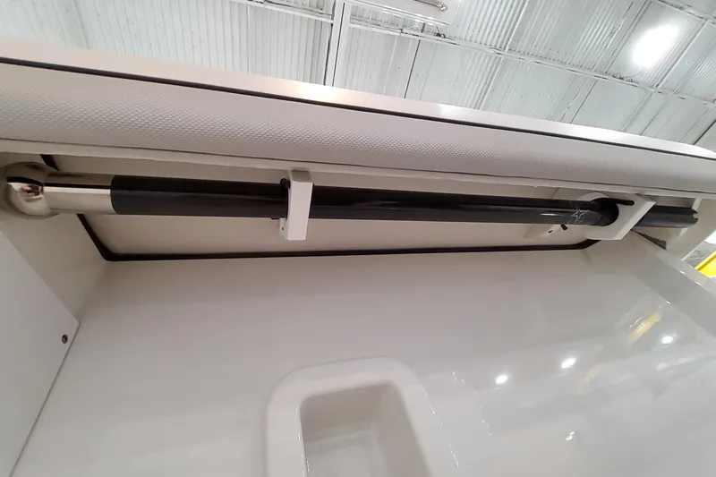  Yacht Photos Pics 2026 Formula 457 Center Console Fish boat interior detail, showcasing sleek design and modern features.