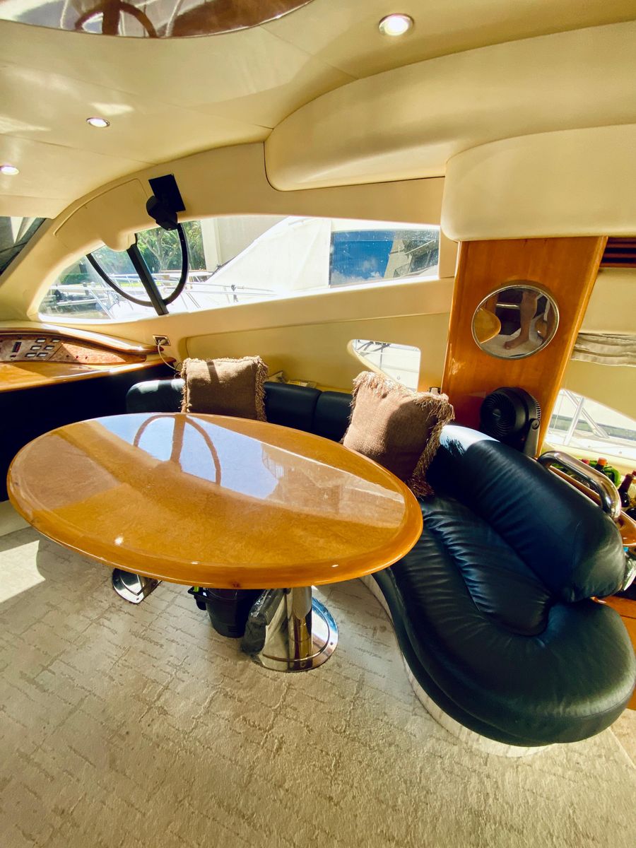 2002 Azimut 55 