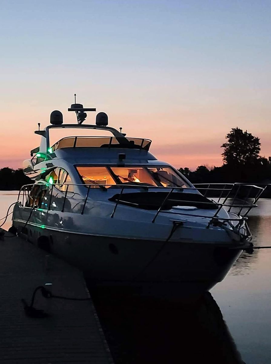 2002 Azimut 55 