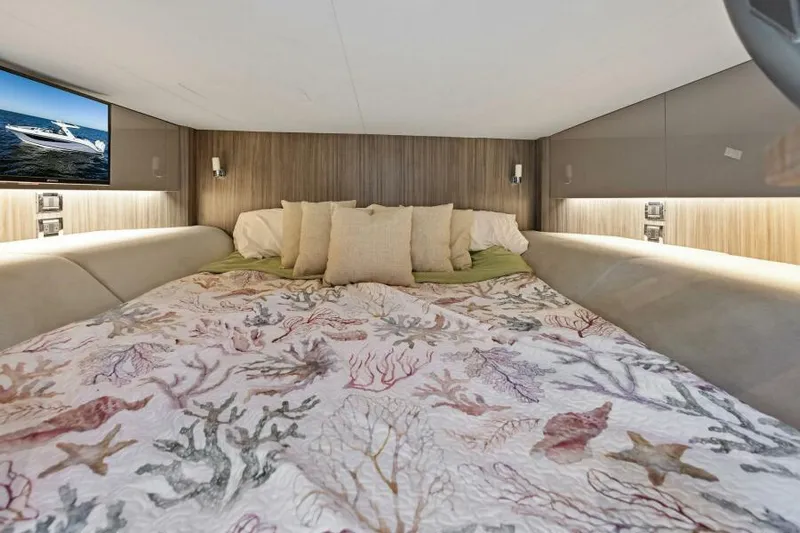 Never Winterized Yacht Photos Pics 