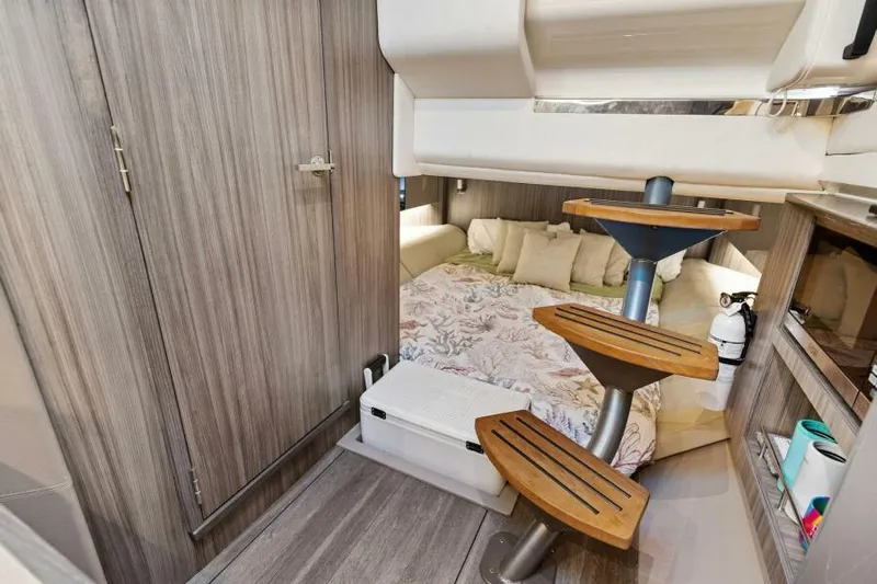 Never Winterized Yacht Photos Pics 