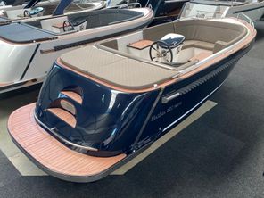 2023 Maxima 620 Retro MC