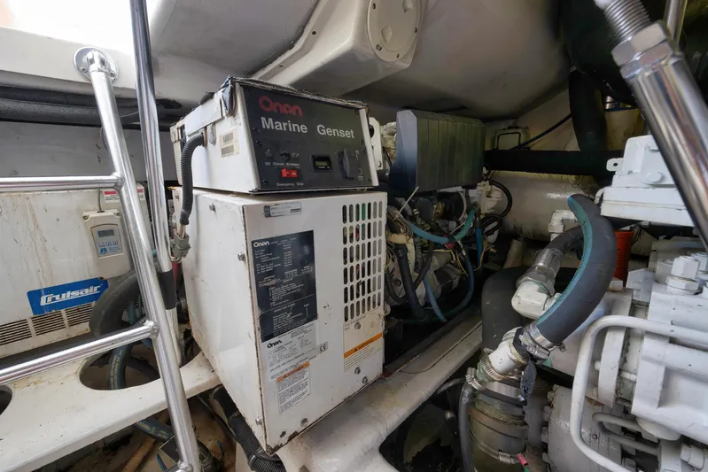 Positive Attitude Yacht Photos Pics Ocean 57 Positive Attitude - Engine Room