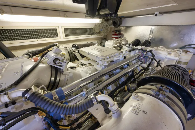 Positive Attitude Yacht Photos Pics Ocean 57 Positive Attitude - Engine Room