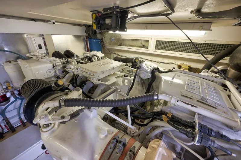 Positive Attitude Yacht Photos Pics Ocean 57 Positive Attitude - Engine Room