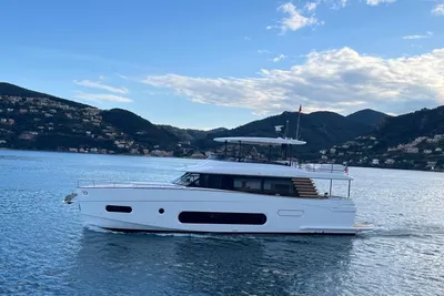 2025 Azimut Magellano 66