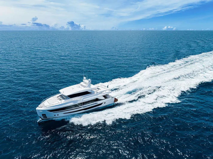 Fd80-617 / Available Fall 2025 Yacht Photos Pics 
