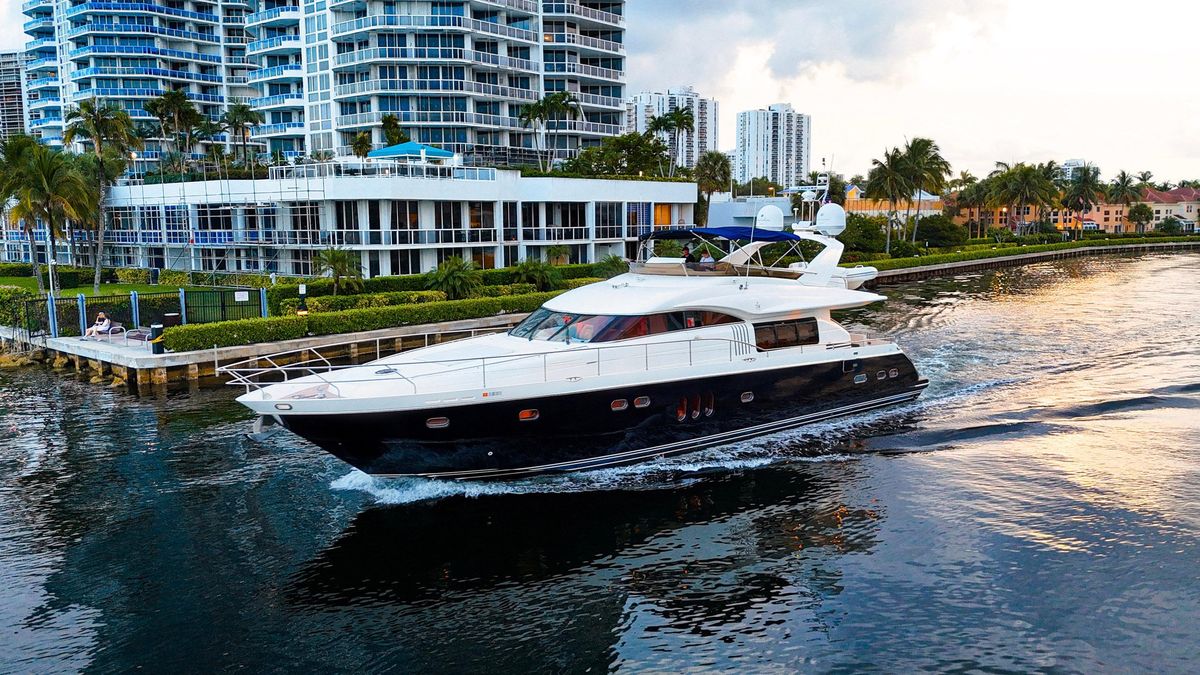 2007 Princess 74 