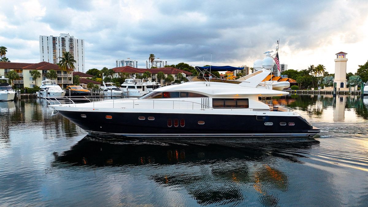 2007 Princess 74 