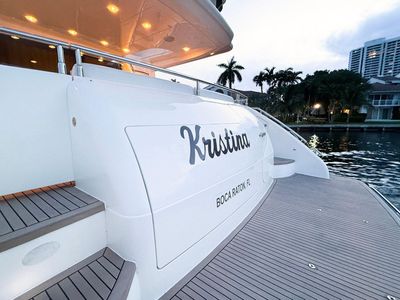 Yacht