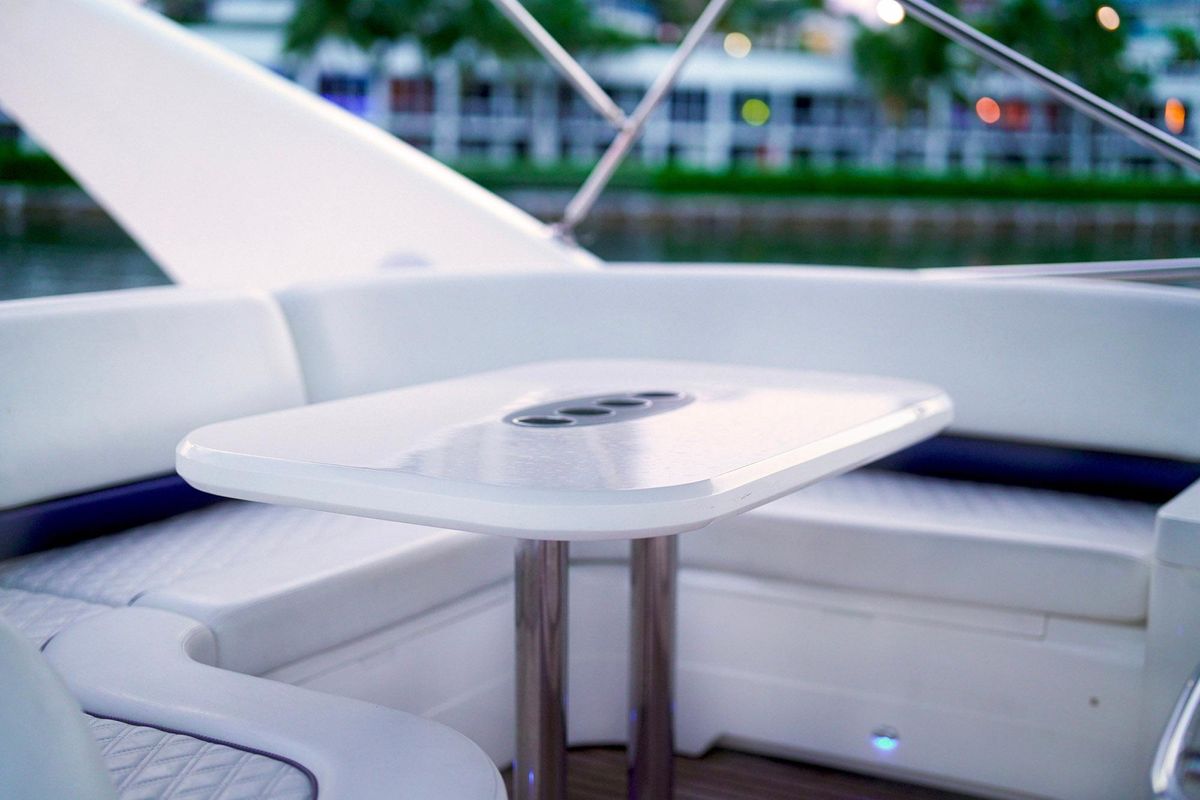 2007 Princess 74 