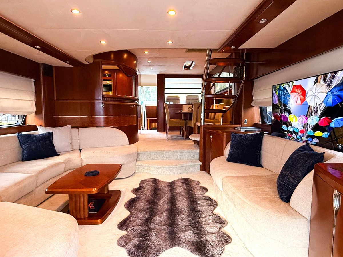 2007 Princess 74 