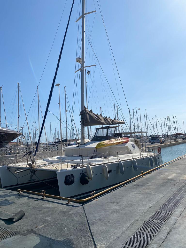 2006 Lagoon 440