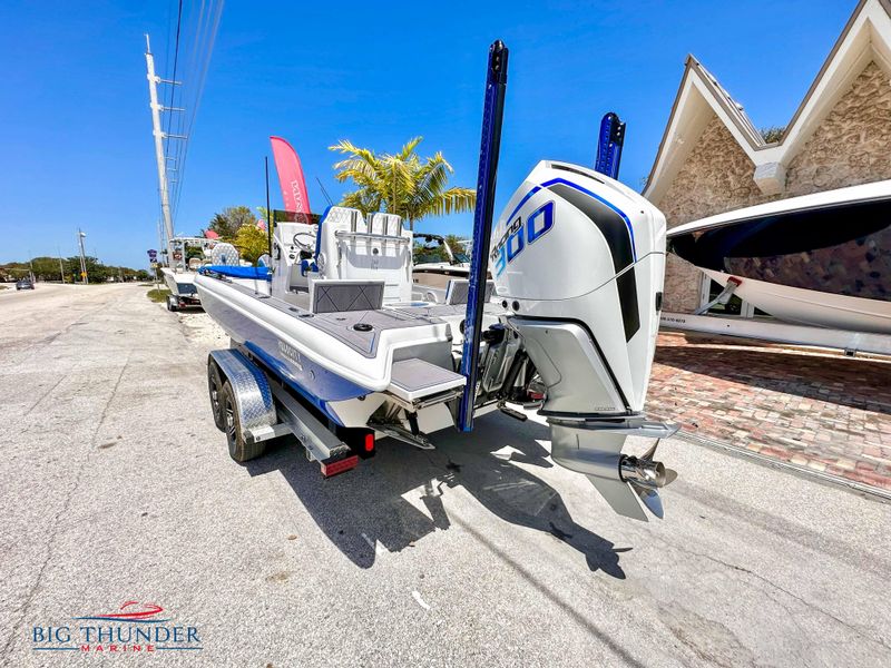 2023 Velocity 260 Bay